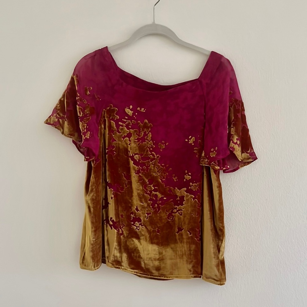 Anthropologie Pink and Gold Floral Shirt